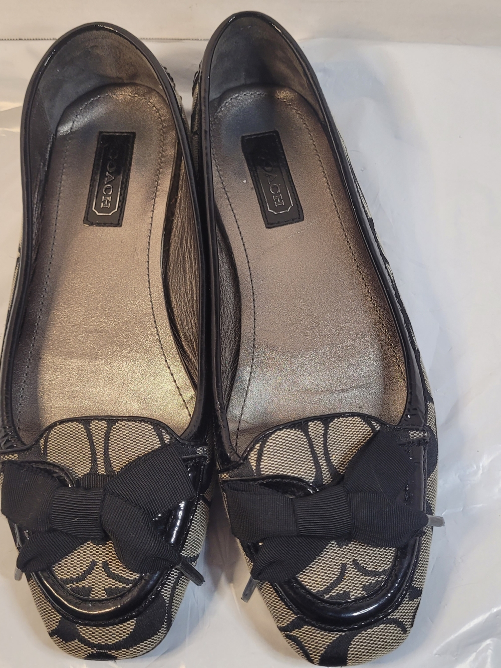 Coach Signature Canvas Ballet Flats Black Patent Leather Bow Shoes Women's 7.5B